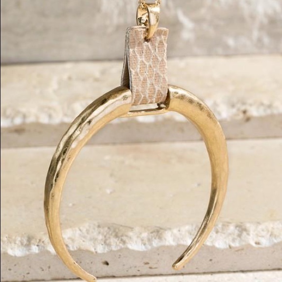 Hammered Metal Crescent Horn Necklace - Picture 3 of 3